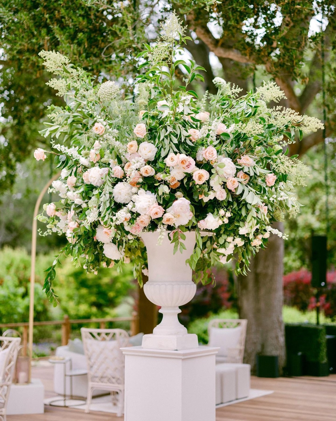Garden floral arrangement
