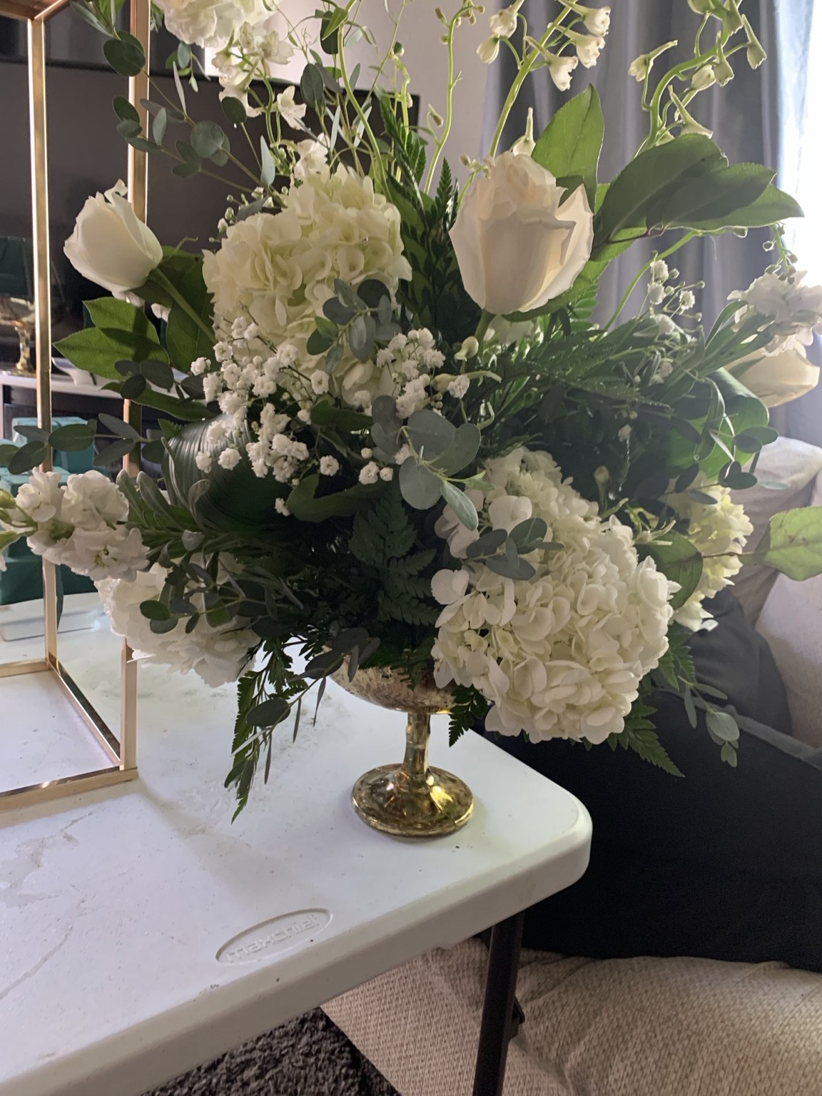 White floral centerpiece