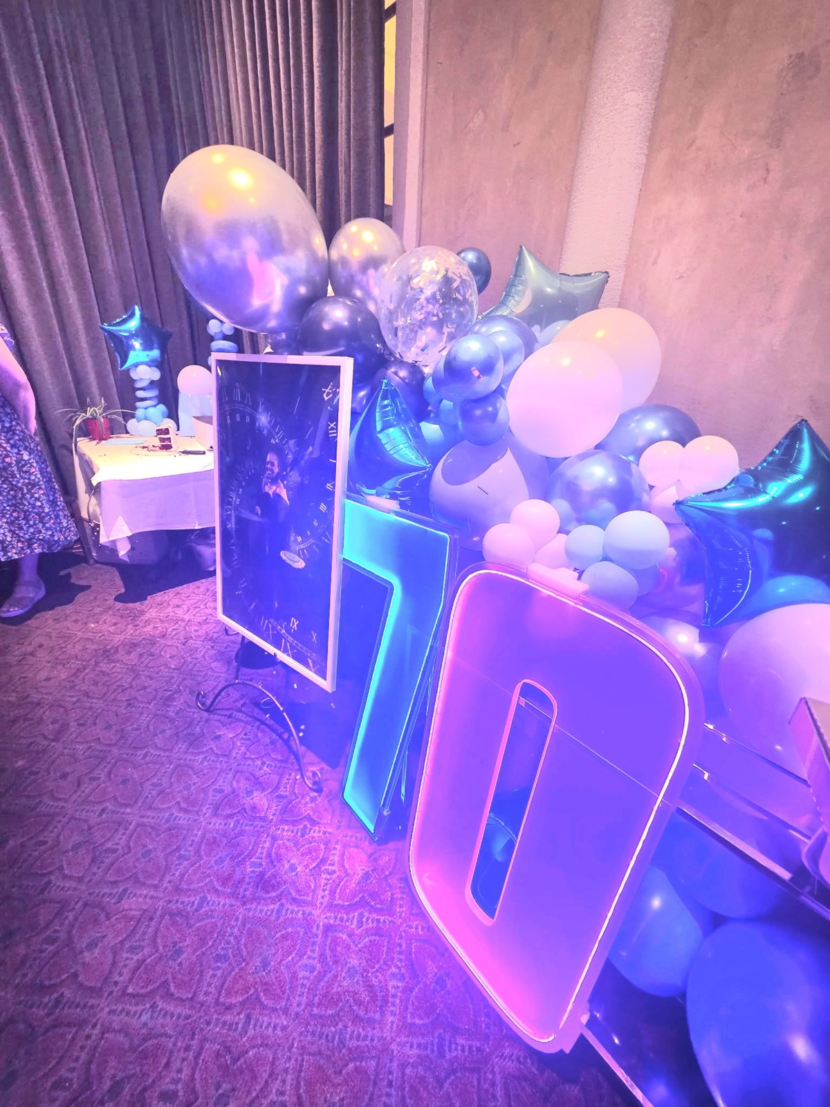 Neon & balloon celebration